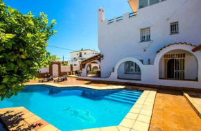 R116 Casa adosada con piscina privada en Cunit, Cunit